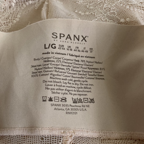 SPANX Undie-tectable Lace Underwear - Picture 5 of 10